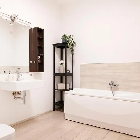 Easylife - - Poerio 31 - Porta Venezia 公寓 *
